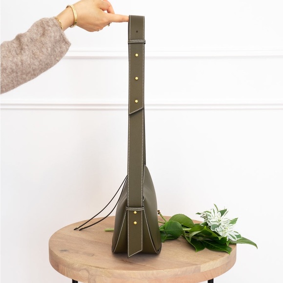 Aallyn Elara Olive Crossbody Bag - Picture 4 of 8